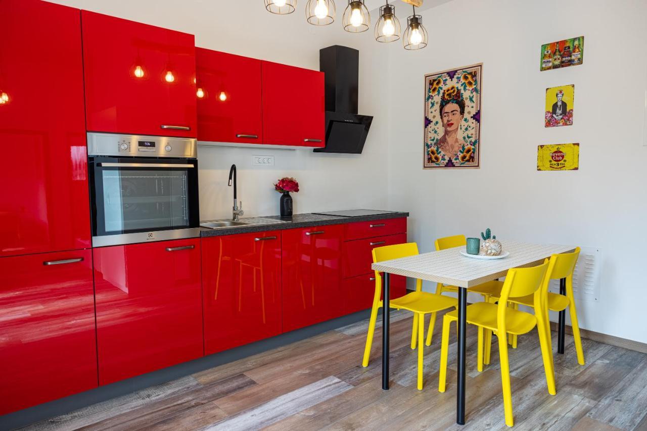 House Frida Apartment Копер Екстериор снимка